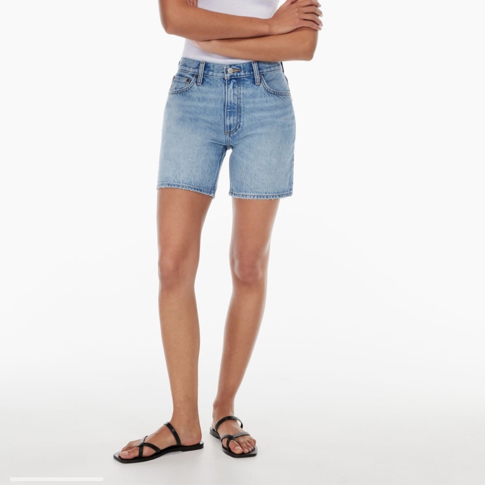 ARITZIA midi shorts